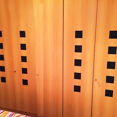 Holiday House *