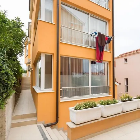 Apartment Holiday House *